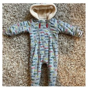 Baby Boden snowsuit Car Print 6-12 months